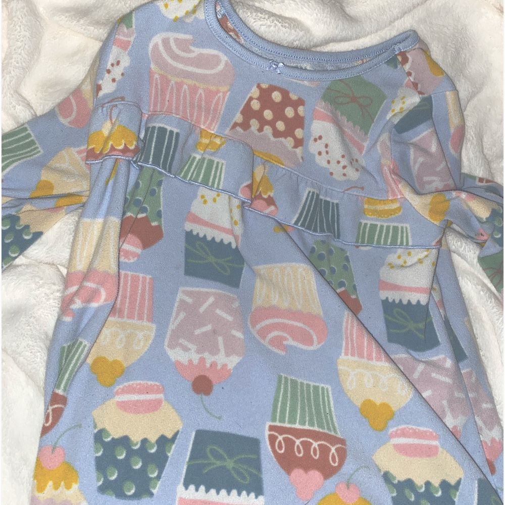 carters | kids pjs | cupcake pattern | size 12-14